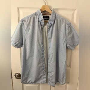SHORT SLEEVE BUTTON-UP